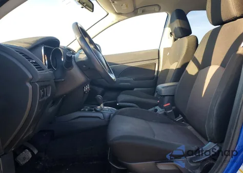 2017 Mitsubishi Outlander Sport Es z USA, uszkodzony, nr VIN JA4AR3AW5HZ059092